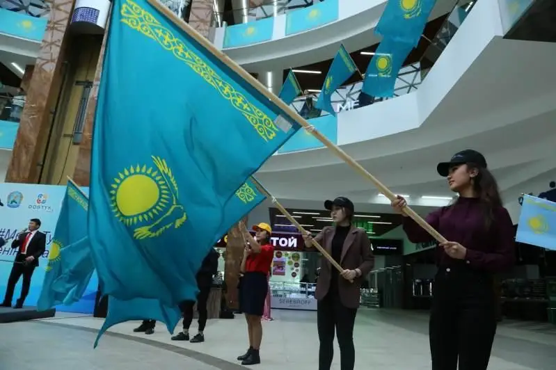 Акцию «Мой Флаг – моя Родина» поддержали в Северном Казахстане