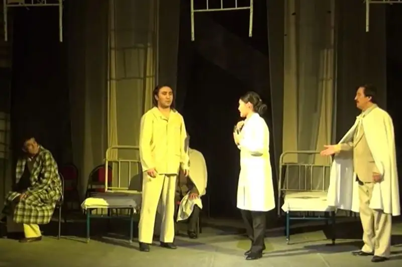 Видеоролик в знак благодарности медикам снял коллектив карагандинского театра