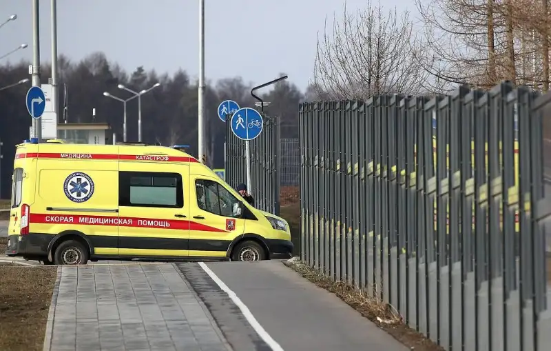 Число случаев заражения коронавирусом в России выросло до 63