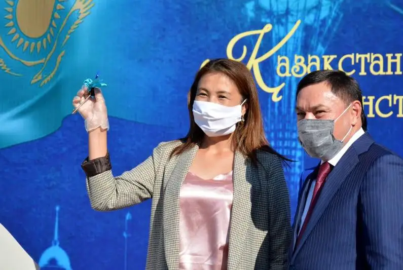 Ключи от новых квартир получили 25 кокшетауских семей в канун Дня Конституции