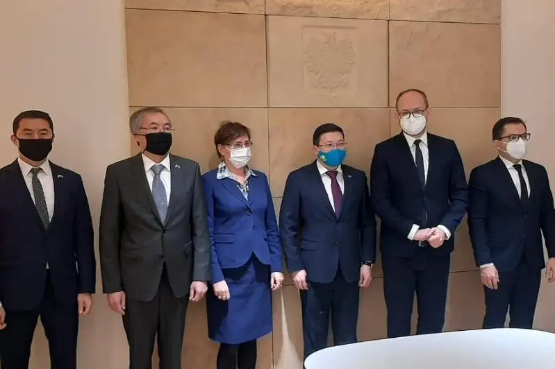 Сотрудничество между Казахстаном и Польшей обсудили в Варшаве