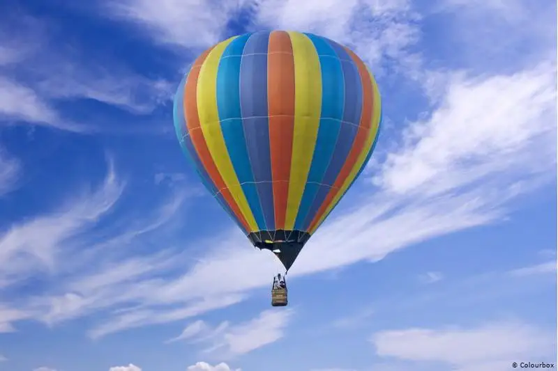 Пилот погиб при крушении воздушного шара в Германии