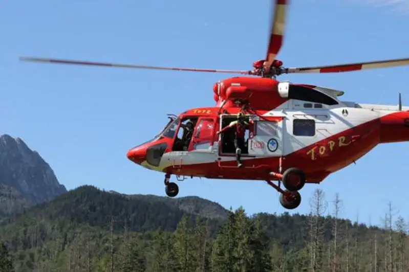 Несколько человек погибли от удара молнии в горах в Польше