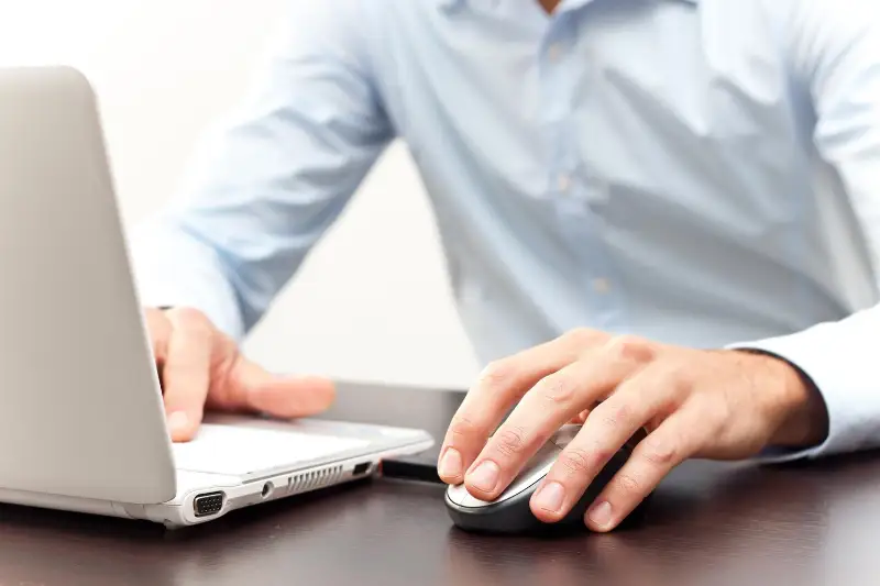 В этом году еще 50 казахстанских компаний получат аккаунт на платформе Alibaba