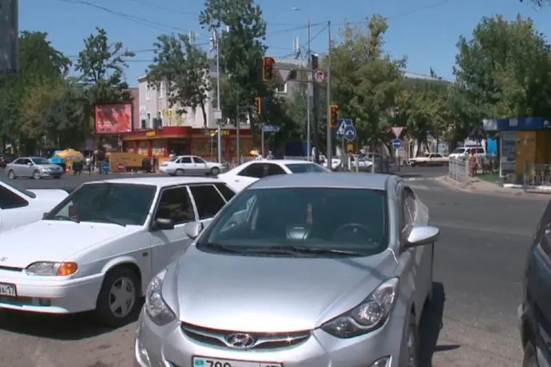 Систему «умных» парковок в Шымкенте отправили на доработку