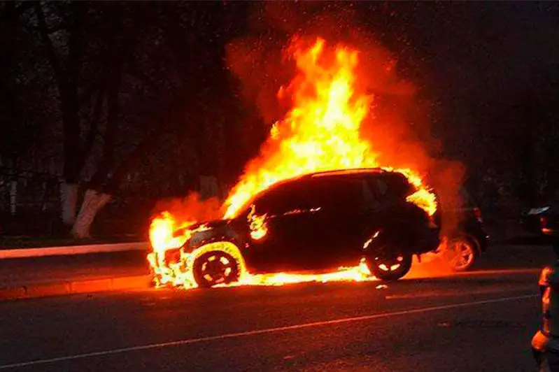 Бывшего сожителя женщины подозревают в поджоге ее внедорожника в Нур-Султане