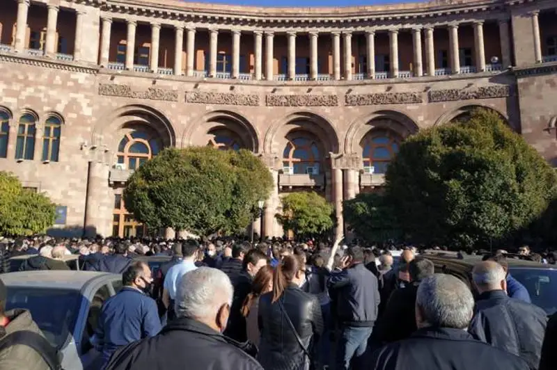 Митинг оппозиции проходит в Ереване