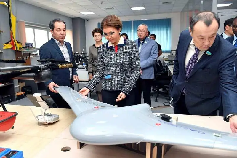 Инновационные разработки и стартап-проекты представили депутатам Сената