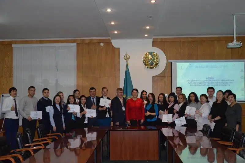 Язык жестов осваивают полицейские СКО