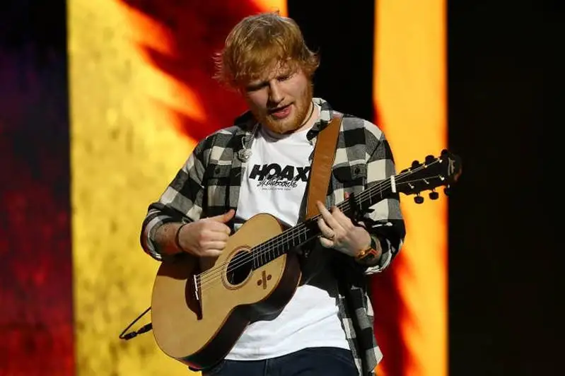 Исполнитель хита Shape of You стал самым богатым певцом Великобритании до 30 лет