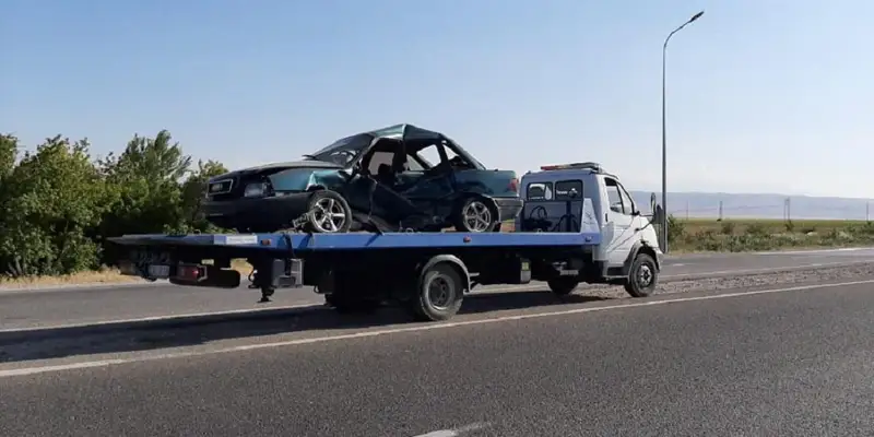 Шоковую терапию для водителей на международной магистрали проводят жамбылские полицейские