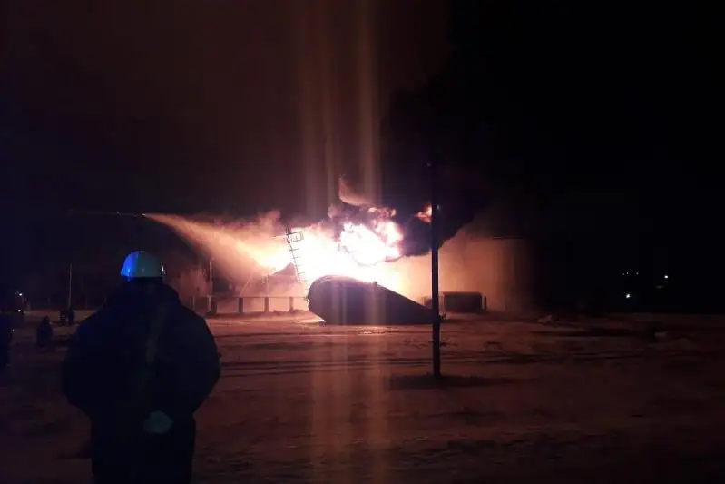 Установлена причина пожара на нефтяном резервуаре в Актюбинской области