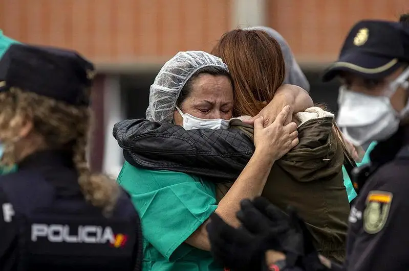 В Испании почтут память жертв пандемии коронавируса