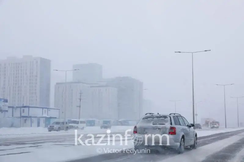 Штормовое предупреждение объявлено в нескольких областях Казахстана