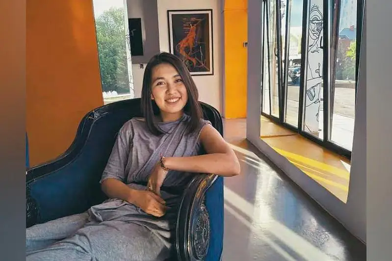 Проявить любовь и делиться ею - художница Айгерим Оспан об авторских проектах «KORSHILER», «Срубить капусту»