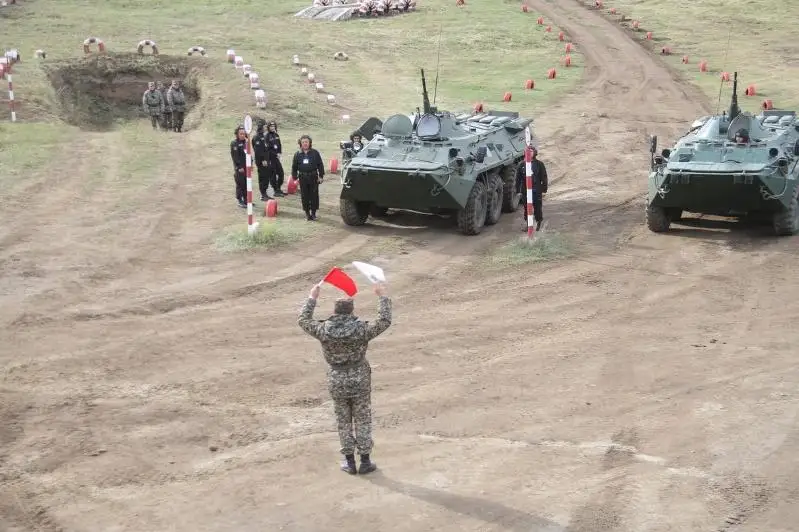 Лучший экипаж БТР определили в Нацгвардии