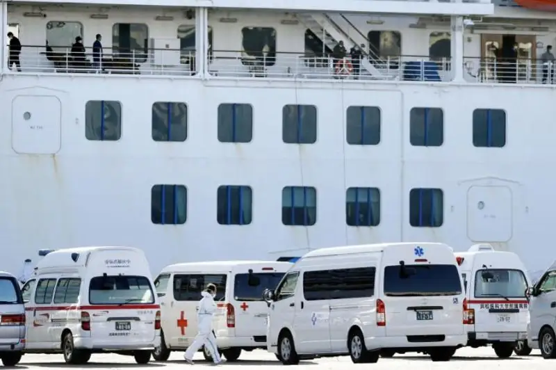 Число заразившихся коронавирусом на круизном лайнере достигло 219