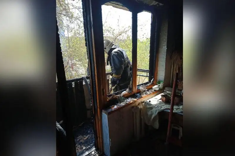 36 человек эвакуировали из-за пожара в пятиэтажке в Петропавловске