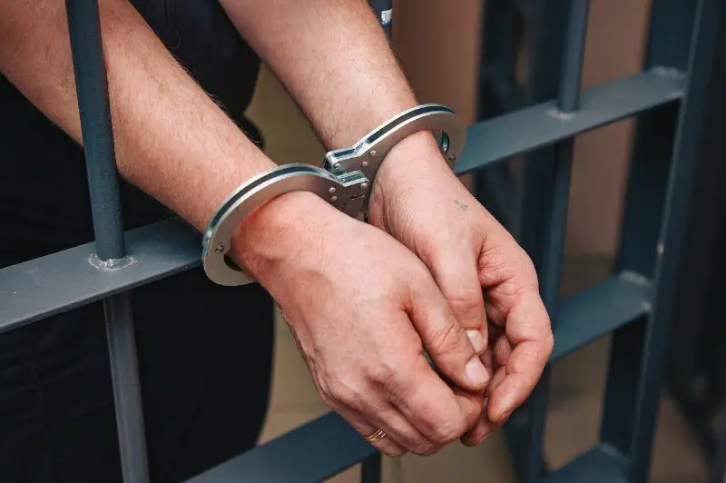 Павлодарца арестовали за видеосъёмку в медучреждении во время режима ЧП