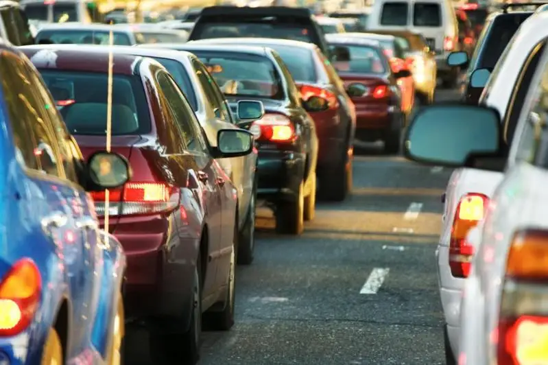 Передвижение на автомобилях в личных целях запретили в Узбекистане