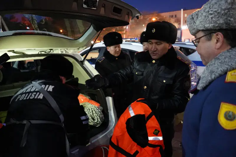 Зимнее оснащение экипажей патрульной полиции проверили в Костанайской области