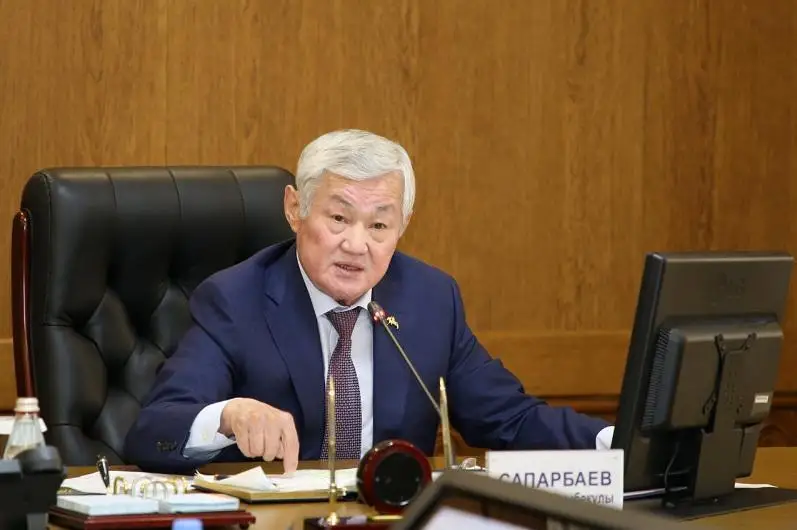 Под предлогом карантина работодатели не должны уменьшать оплату труда и сокращать штаты - Бердибек Сапарбаев