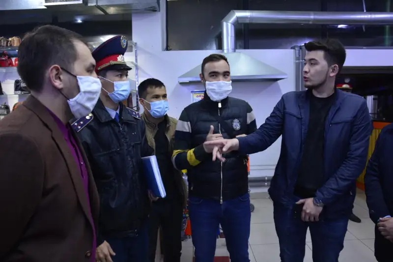 28 мобильных групп жамбылской полиции и волонтеров выявляют  нарушителей режима ЧП