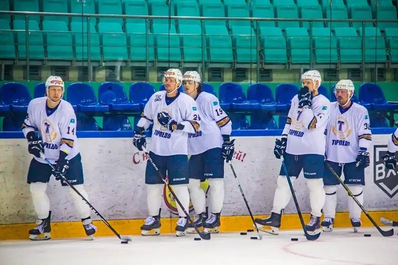 Самая титулованная команда страны спустя 10 лет поборется за «золото» чемпионата РК по хоккею
