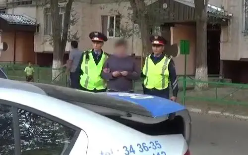 Спустя полчаса после кражи полицейские задержали грабителя в Таразе