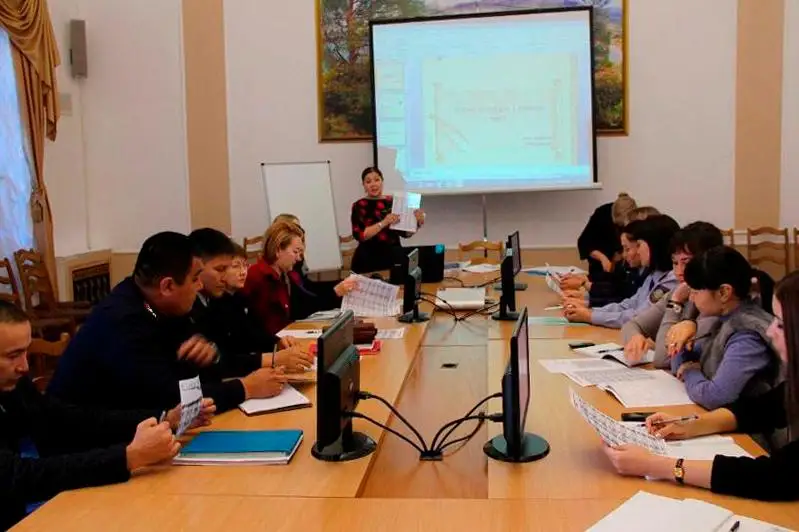 Павлодарских  полицейских  обучают казахскому языке на латинице