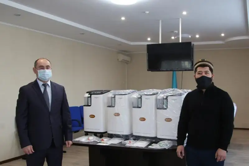 ДУМК передало в акмолинские колонии кислородные концентраторы