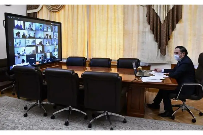 Замакима Алматы провел совещание с главврачами по вопросам безопасности труда медработников