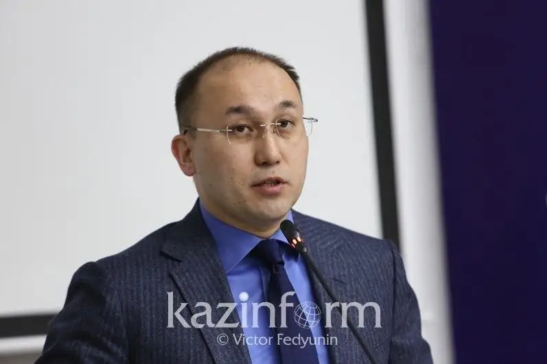 Даурен Абаев призвал казахстанцев не поддаваться панике