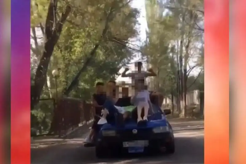 Перевозили людей на крыше авто: нарушителей ПДД наказали в Жамбылской области