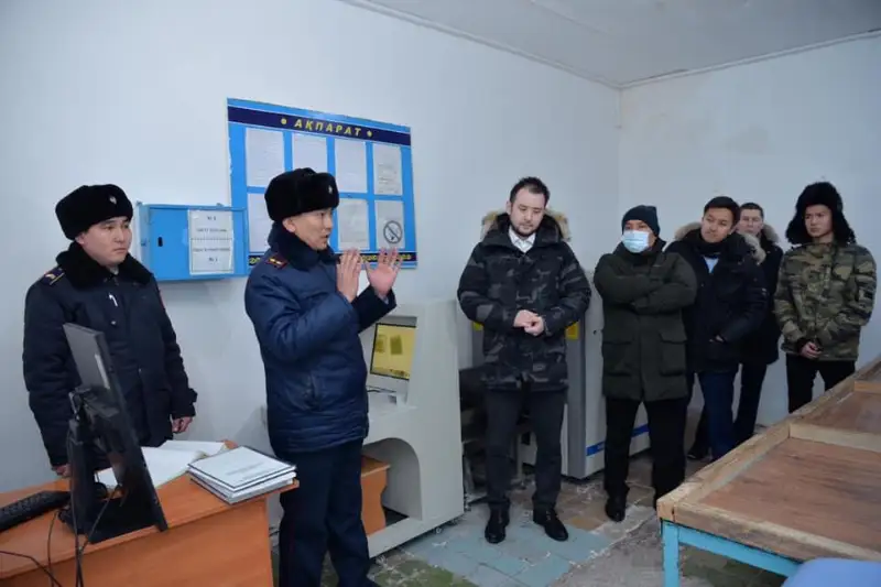 Столичных госслужащих отправили в СИЗО