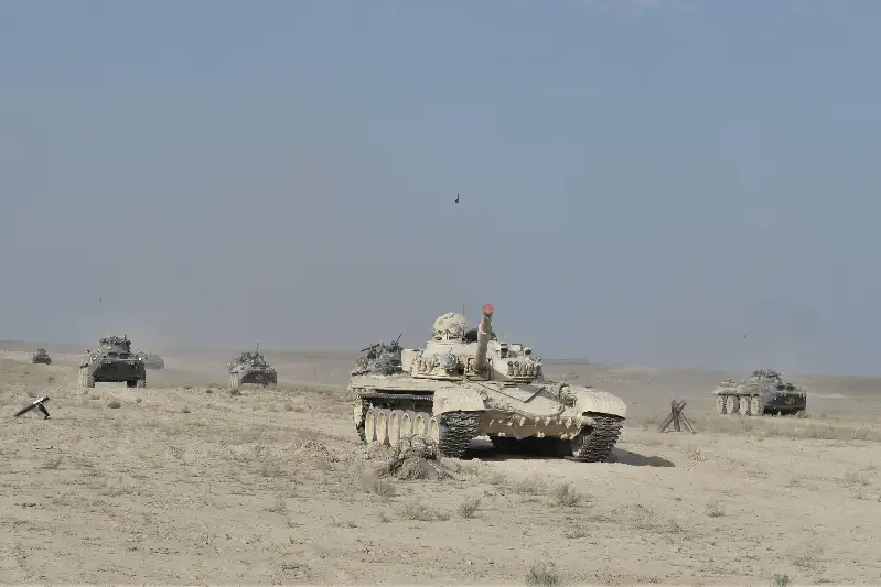 На полигоне «Оймаша» прошли масштабные учения морских пехотинцев