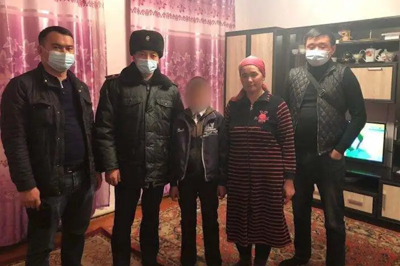 Обиделся на мать и ушел из дома 12-летний подросток в Алматинской области