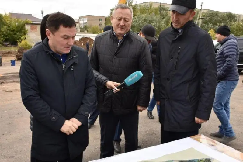 Аким Акмолинской области проверил строительные работы в Кокшетау