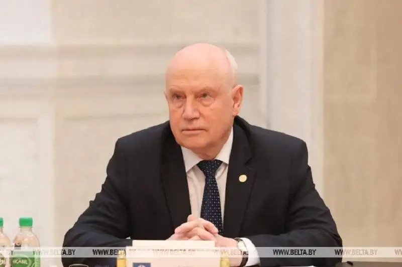 Наблюдатели СНГ отметили положительное впечатление о ходе досрочного голосования в Беларуси