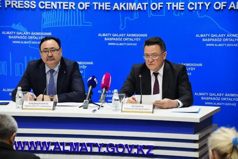 До 1 апреля алматинцам необходимо установить свой статус застрахованности