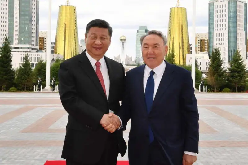 Си Цзиньпин прислал Нурсултану Назарбаеву телеграмму с поздравлениями