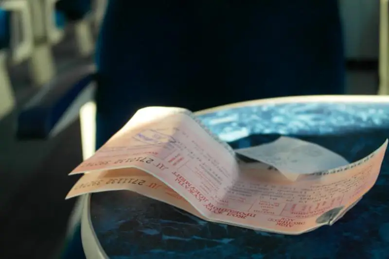 Причины дефицита железнодорожных билетов назвал Бейбут Атамкулов