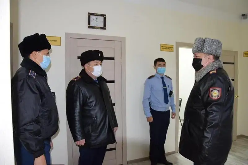 Лучшему участковому пункту полиции в Атырау вручили  автомобиль