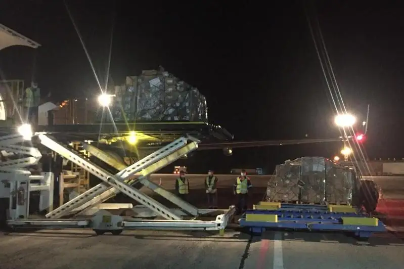 17 тонн лекарств доставили в Караганду