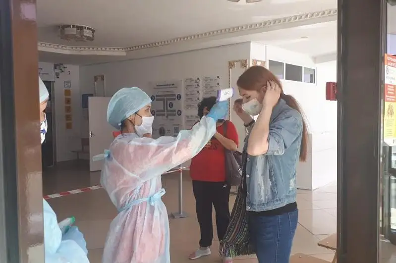 Поликлиники Карагандинской области возобновляют плановые приёмы