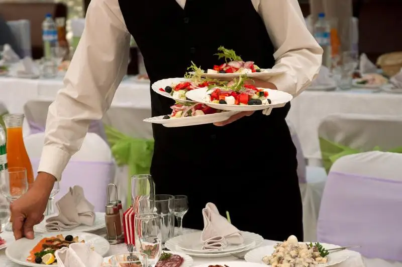 Девять жителей Тараза обратились за медпомощью после свадьбы в ресторане