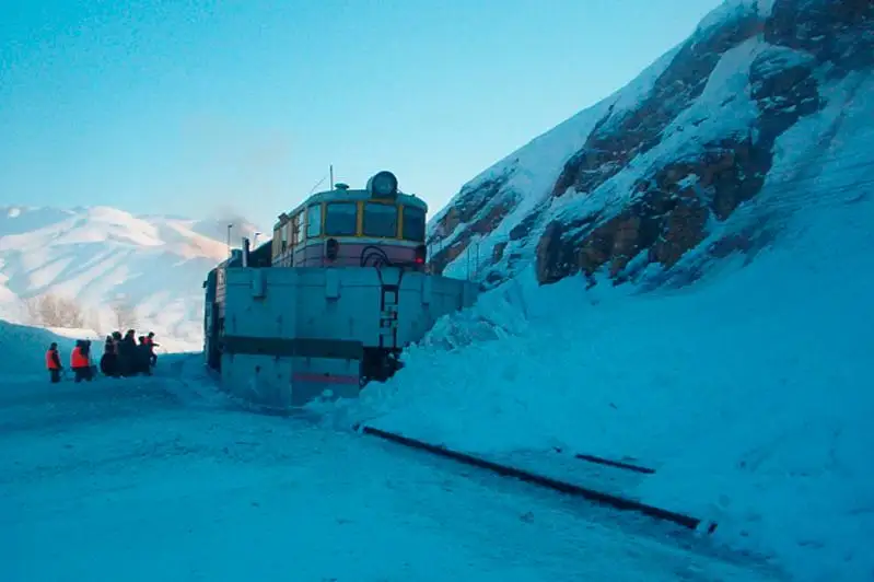 Железнодорожники готовятся к спуску лавин в ВКО