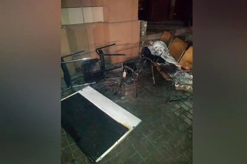 Территория вокзала в Шымкенте оцеплена из-за возгорания