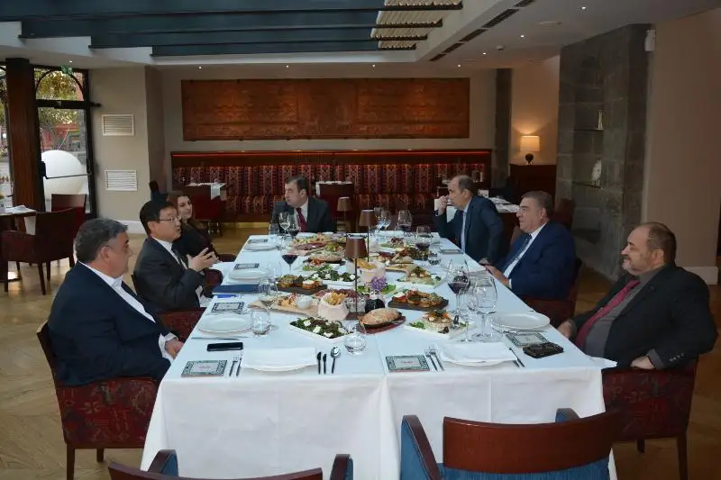 Посол РК в Армении встретился с руководителями ведущих армянских СМИ