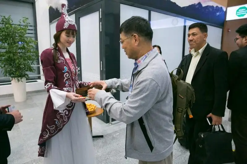 Первых делегатов туристического саммита ЮНВТО встретили в Нур-Султане